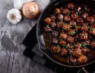 molasses meatballs with onions