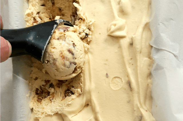 pecan praline no-churn ice cream