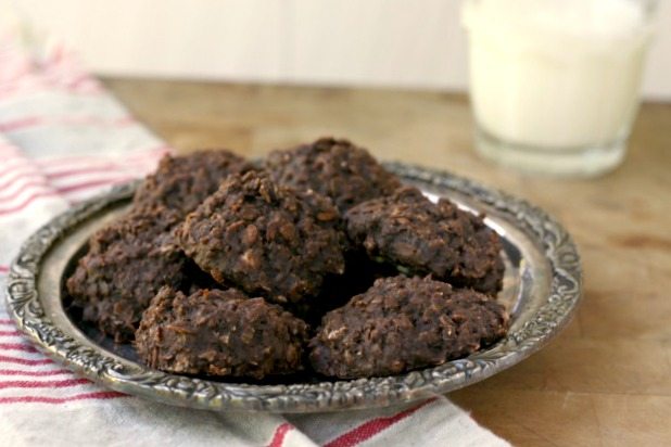 No-Bake Chocolate Oatmeal Frog Cookies are quick, easy and gluten-free. Kids can make them on their own and they don’t heat up the house on warm days.