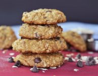 thick and chewy oatmeal chocolate chip cookies